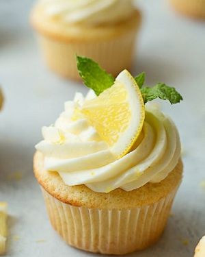 Lemon Cupcakes (Box of 10 or 20)